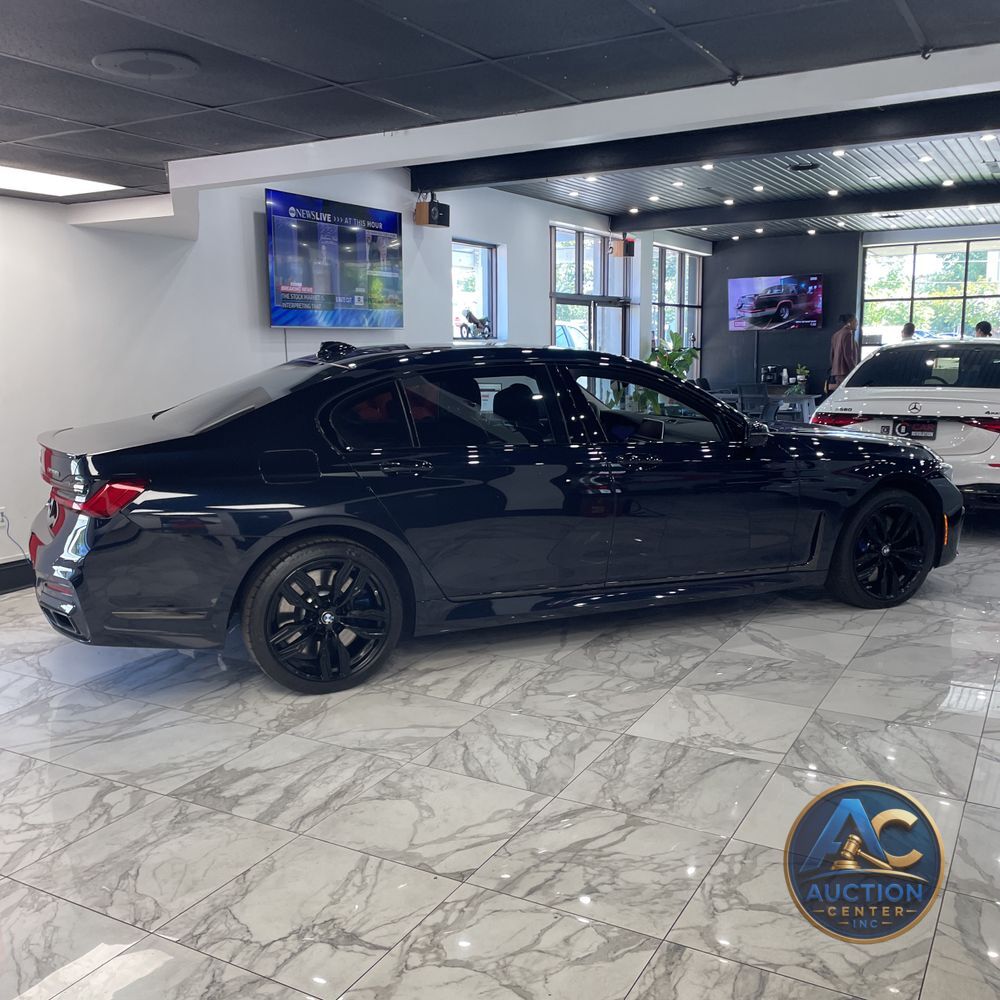 2022 BMW 7-Series M760xi