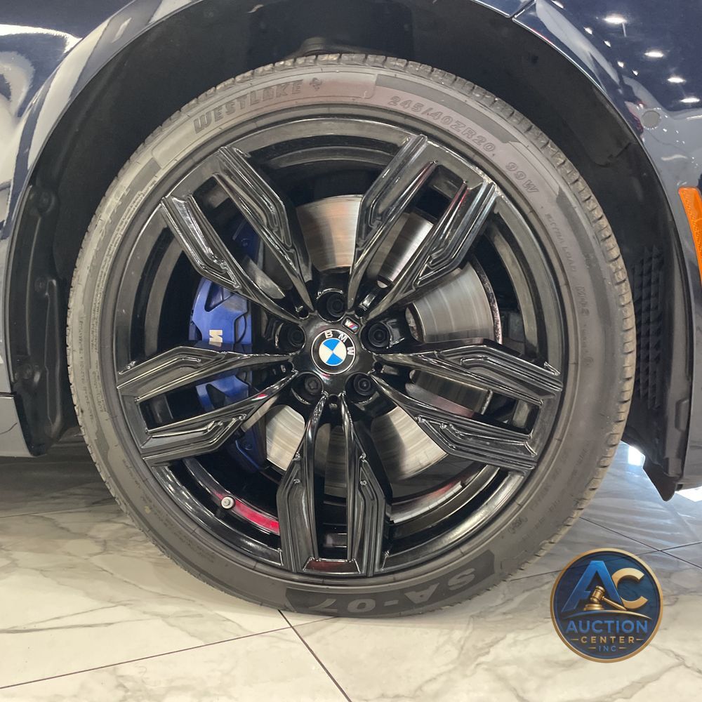 2022 BMW 7-Series M760xi