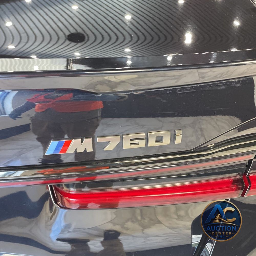 2022 BMW 7-Series M760xi