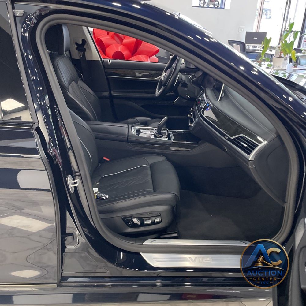 2022 BMW 7-Series M760xi