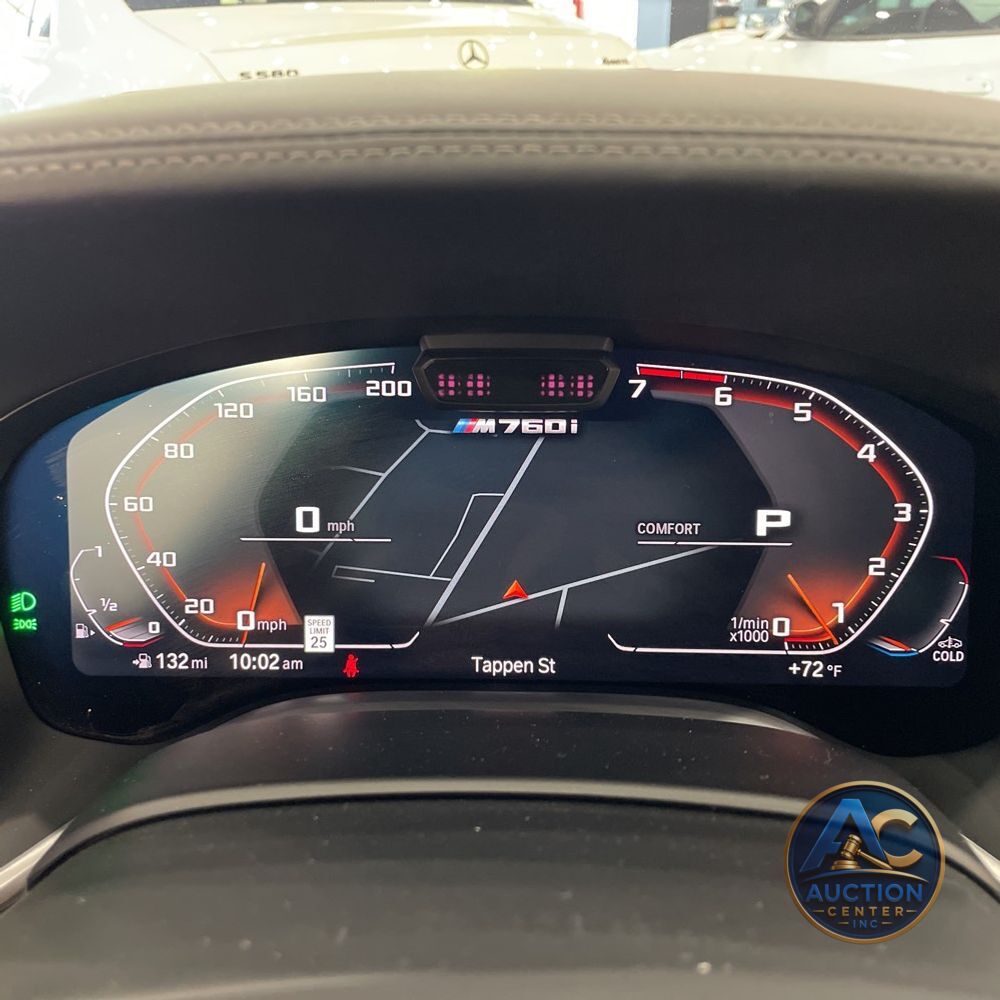 2022 BMW 7-Series M760xi