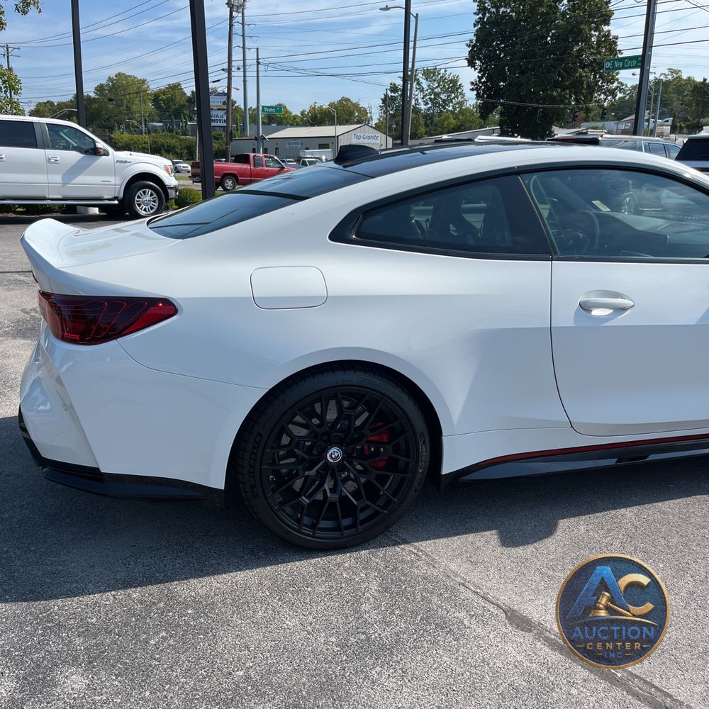 2023 BMW M4 CSL