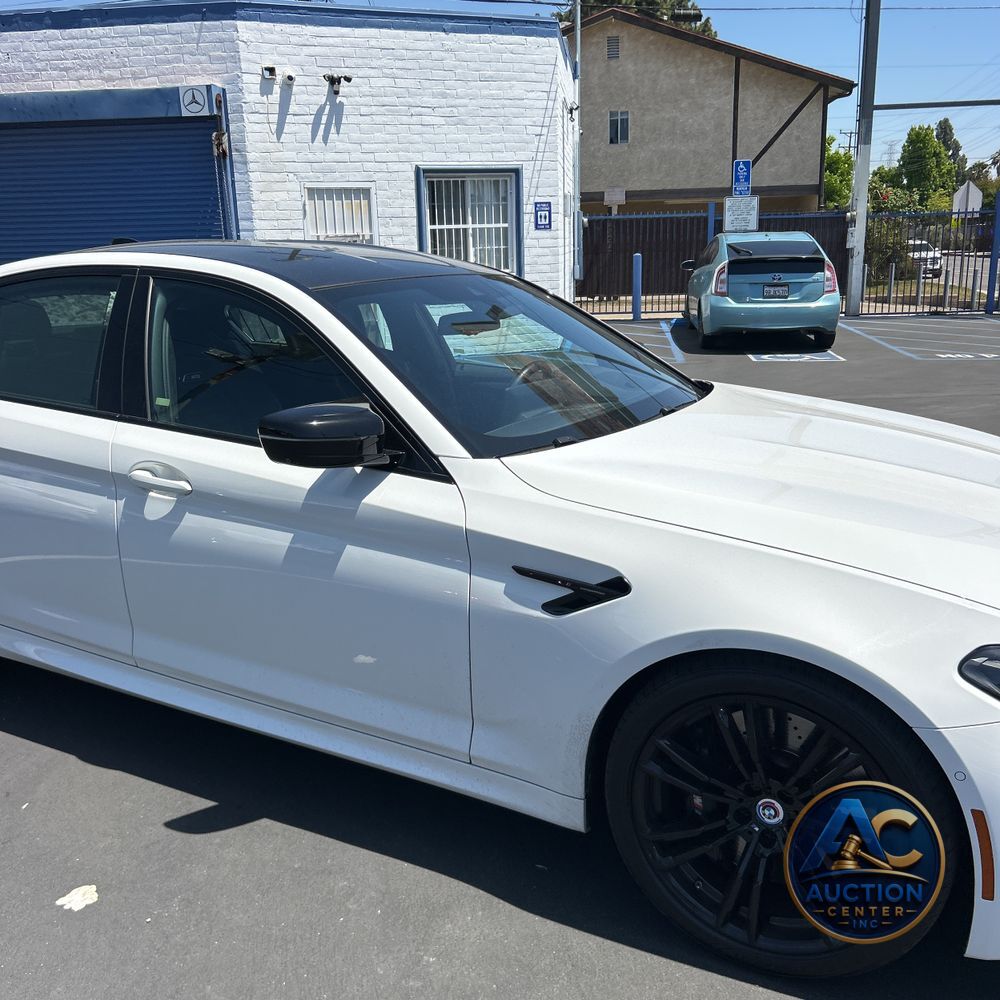 2023 BMW M5