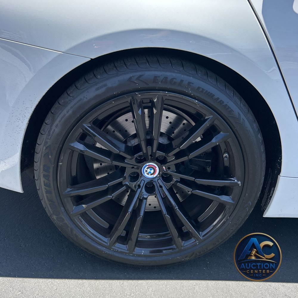 2023 BMW M5