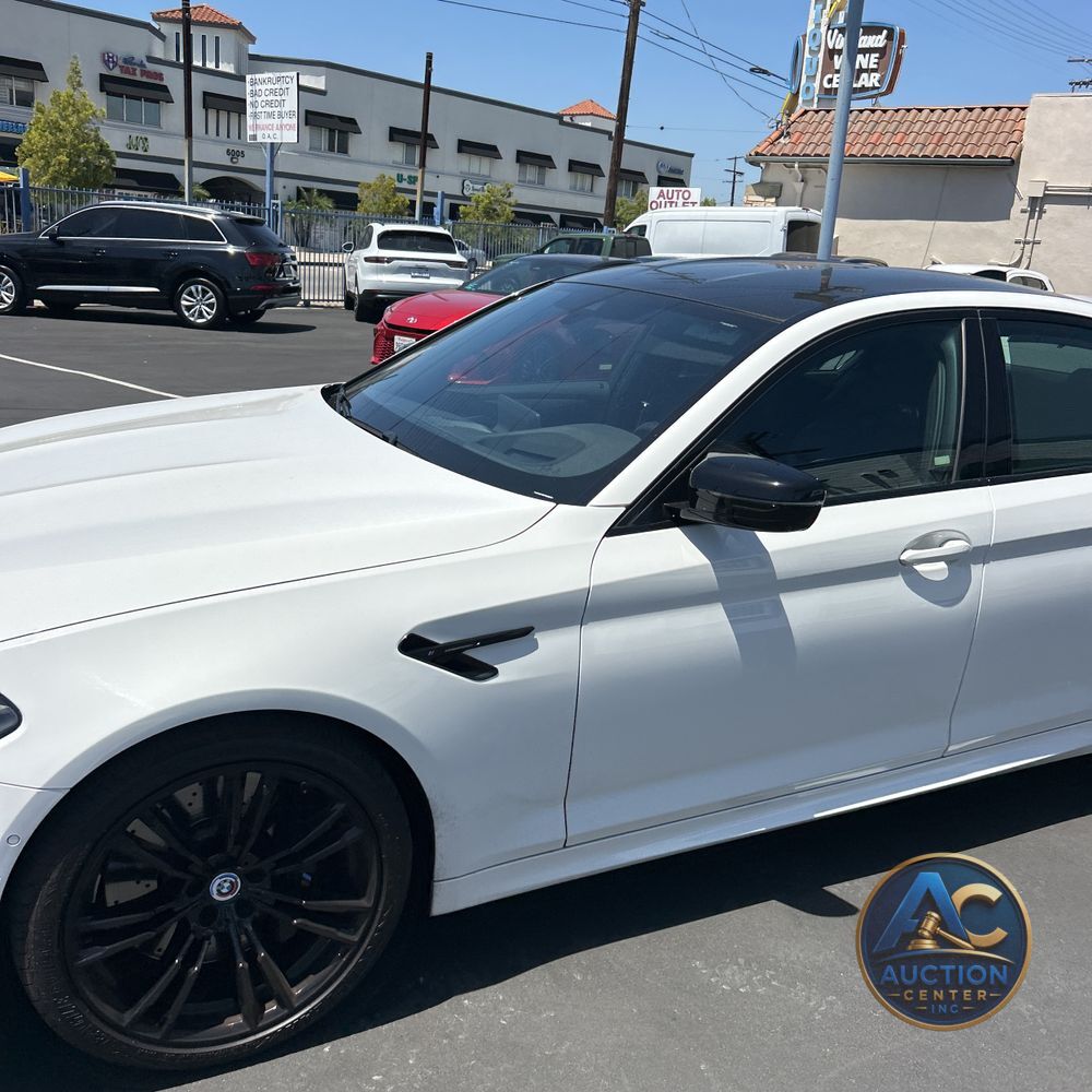 2023 BMW M5
