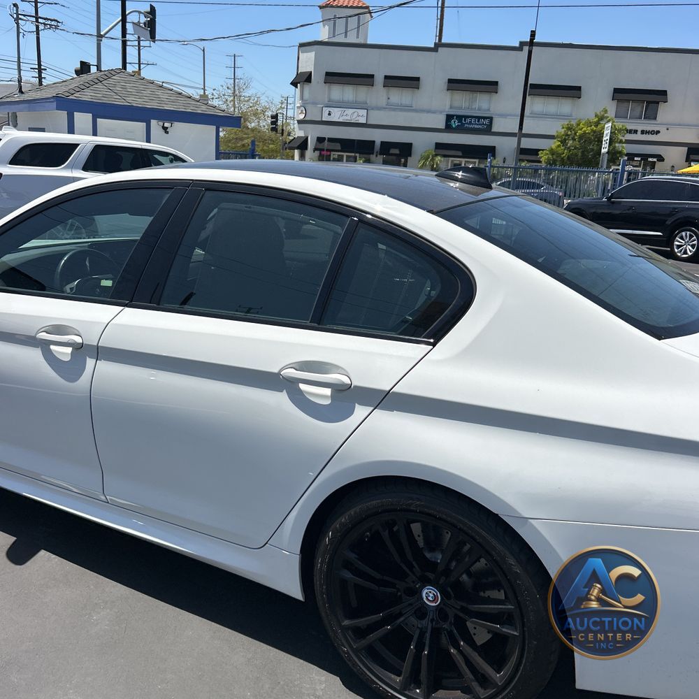 2023 BMW M5