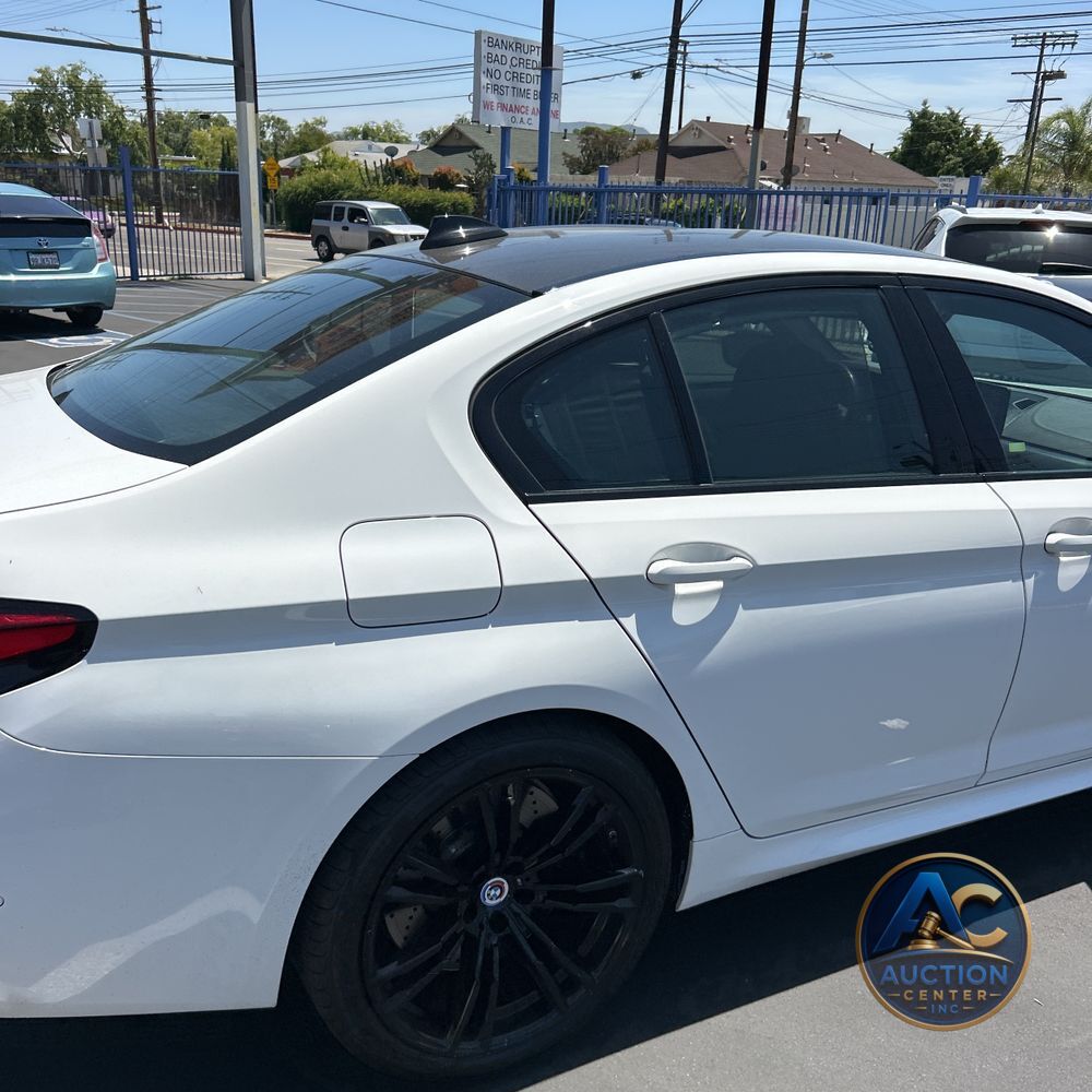 2023 BMW M5