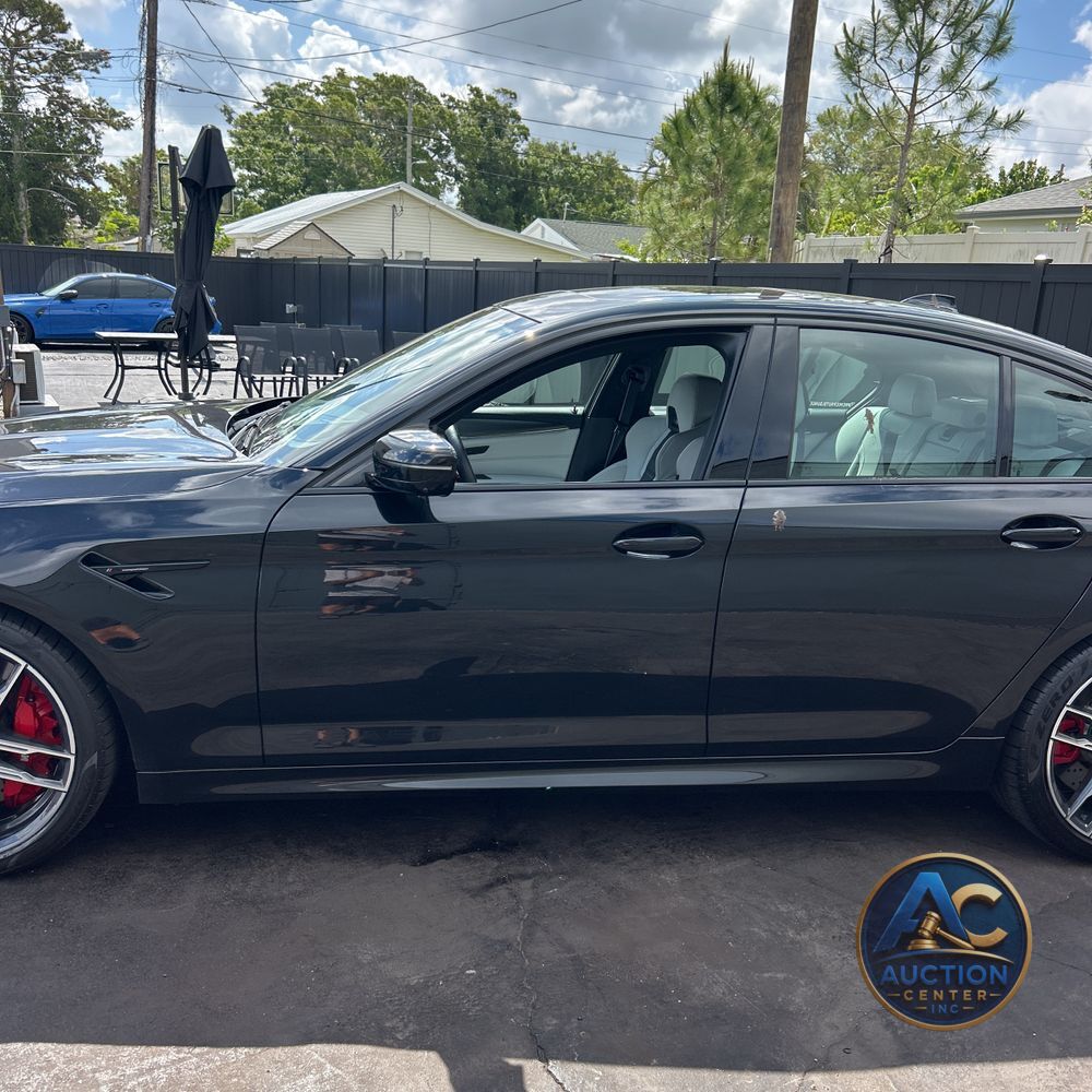 2023 BMW M5