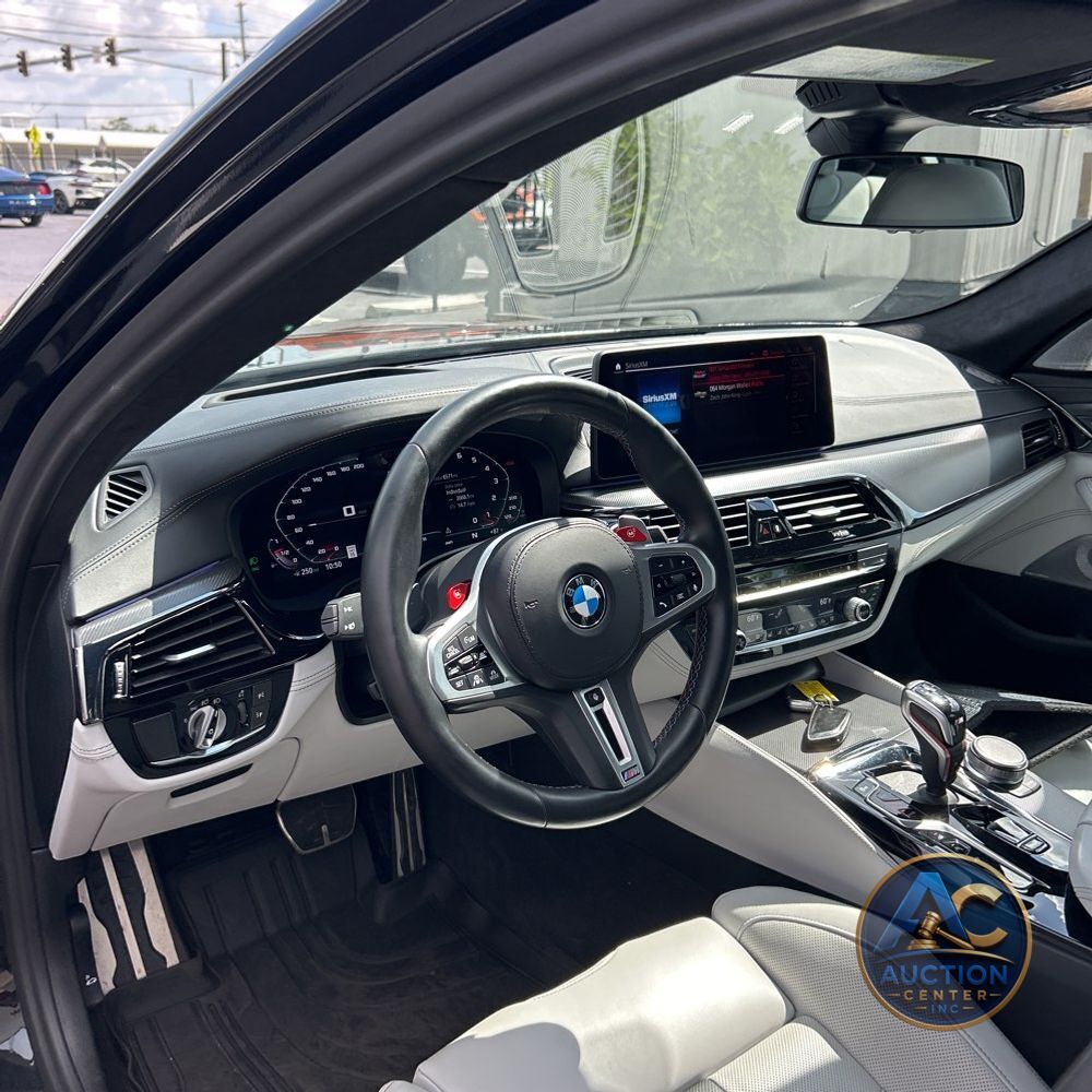 2023 BMW M5