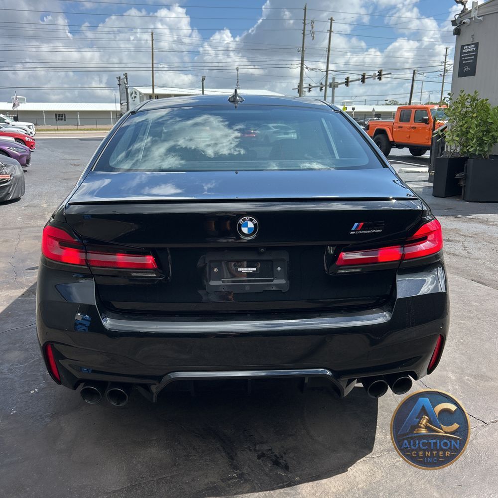 2023 BMW M5