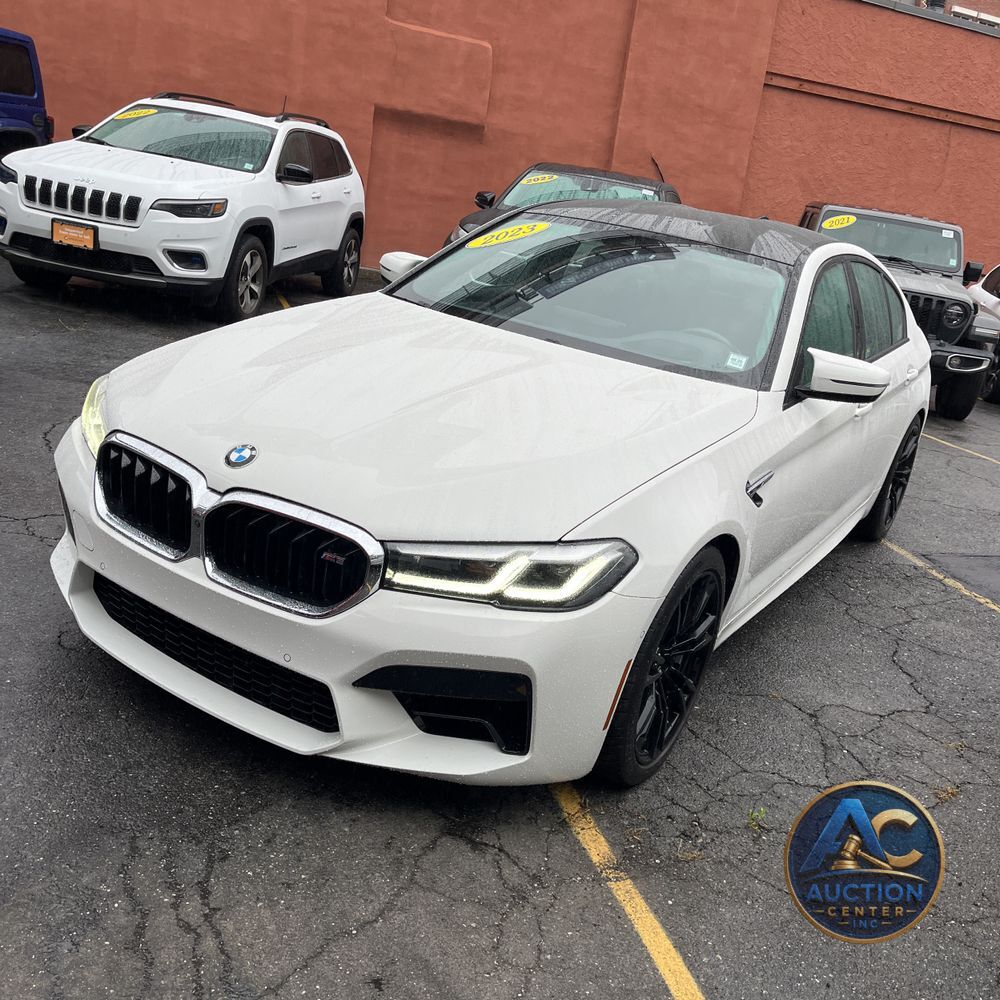 2023 BMW M5