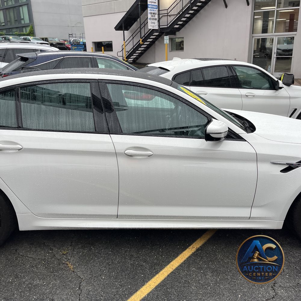 2023 BMW M5