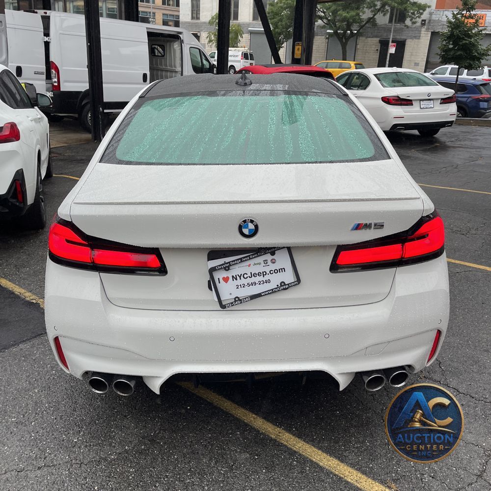 2023 BMW M5