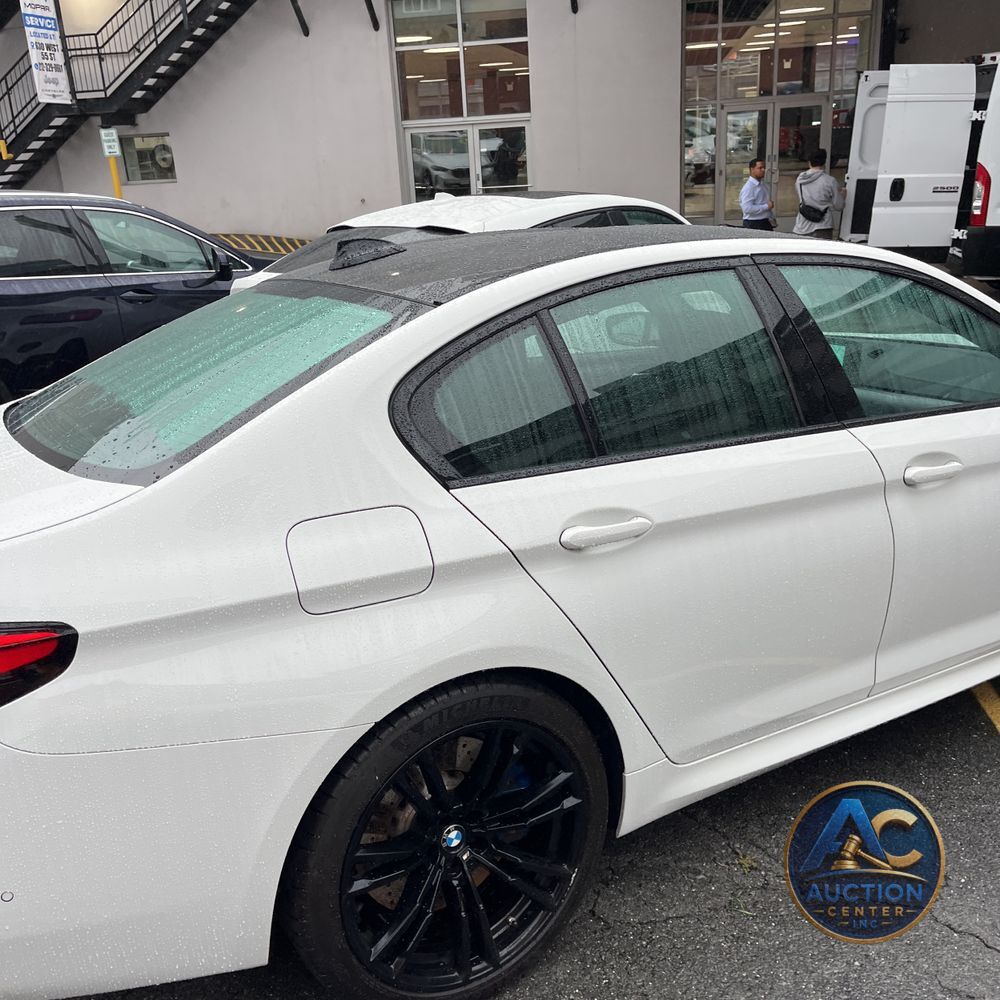 2023 BMW M5