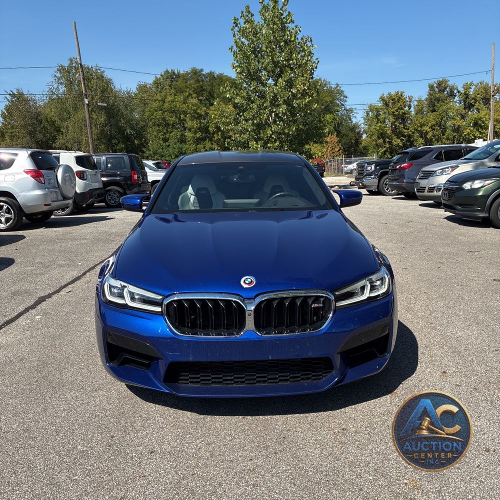 2023 BMW M5