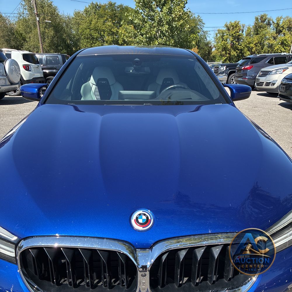 2023 BMW M5