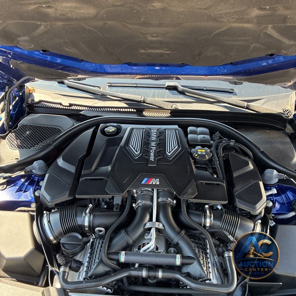 2023 BMW M5
