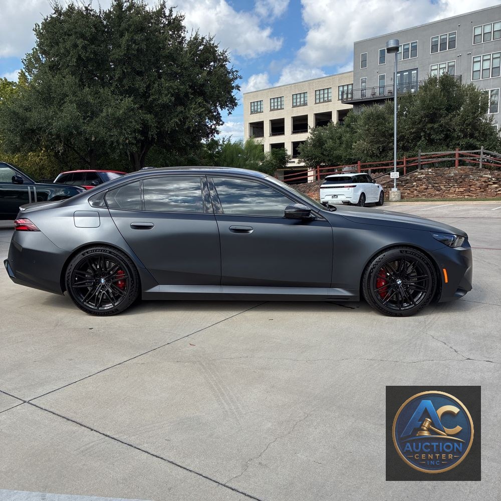 2025 BMW M5 Base
