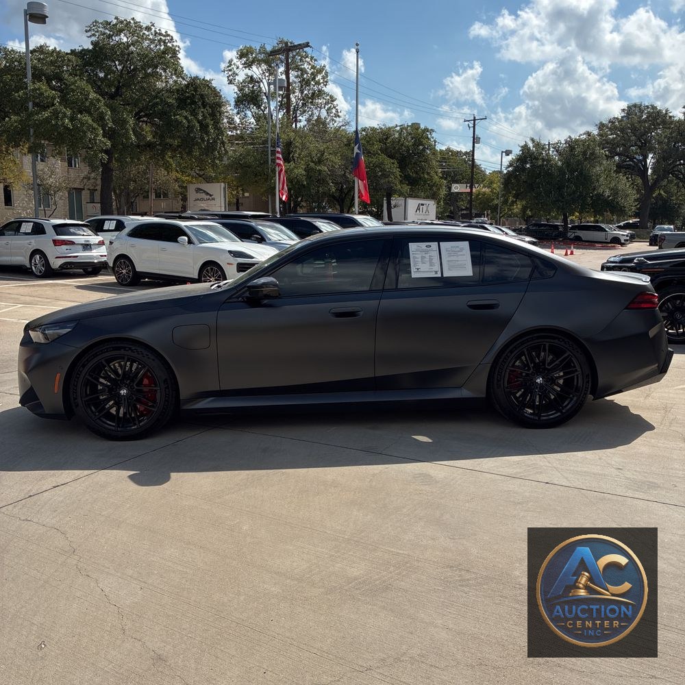 2025 BMW M5 Base
