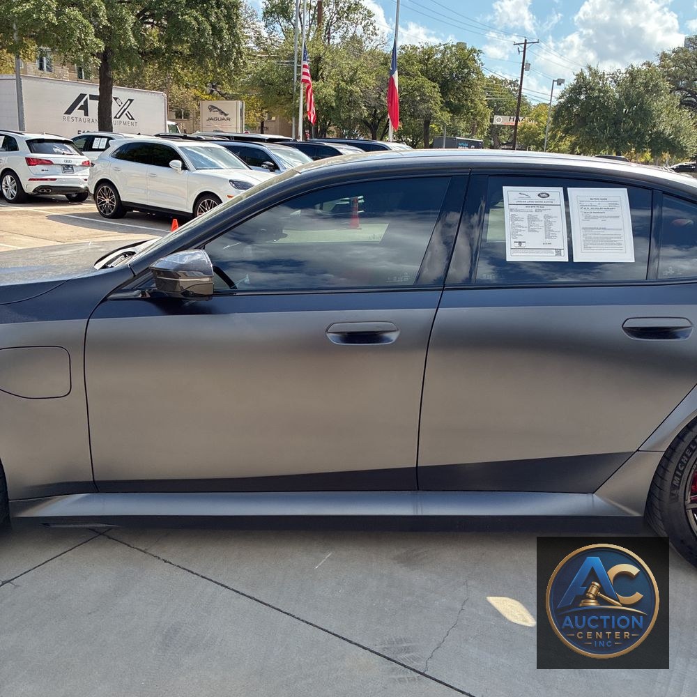 2025 BMW M5 Base