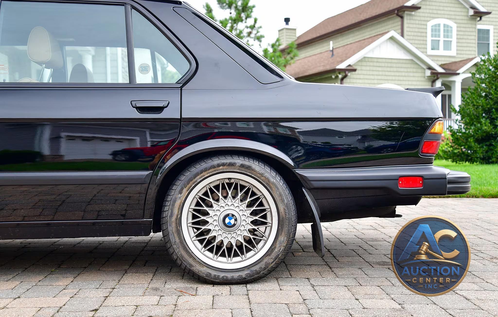 1988 BMW M5