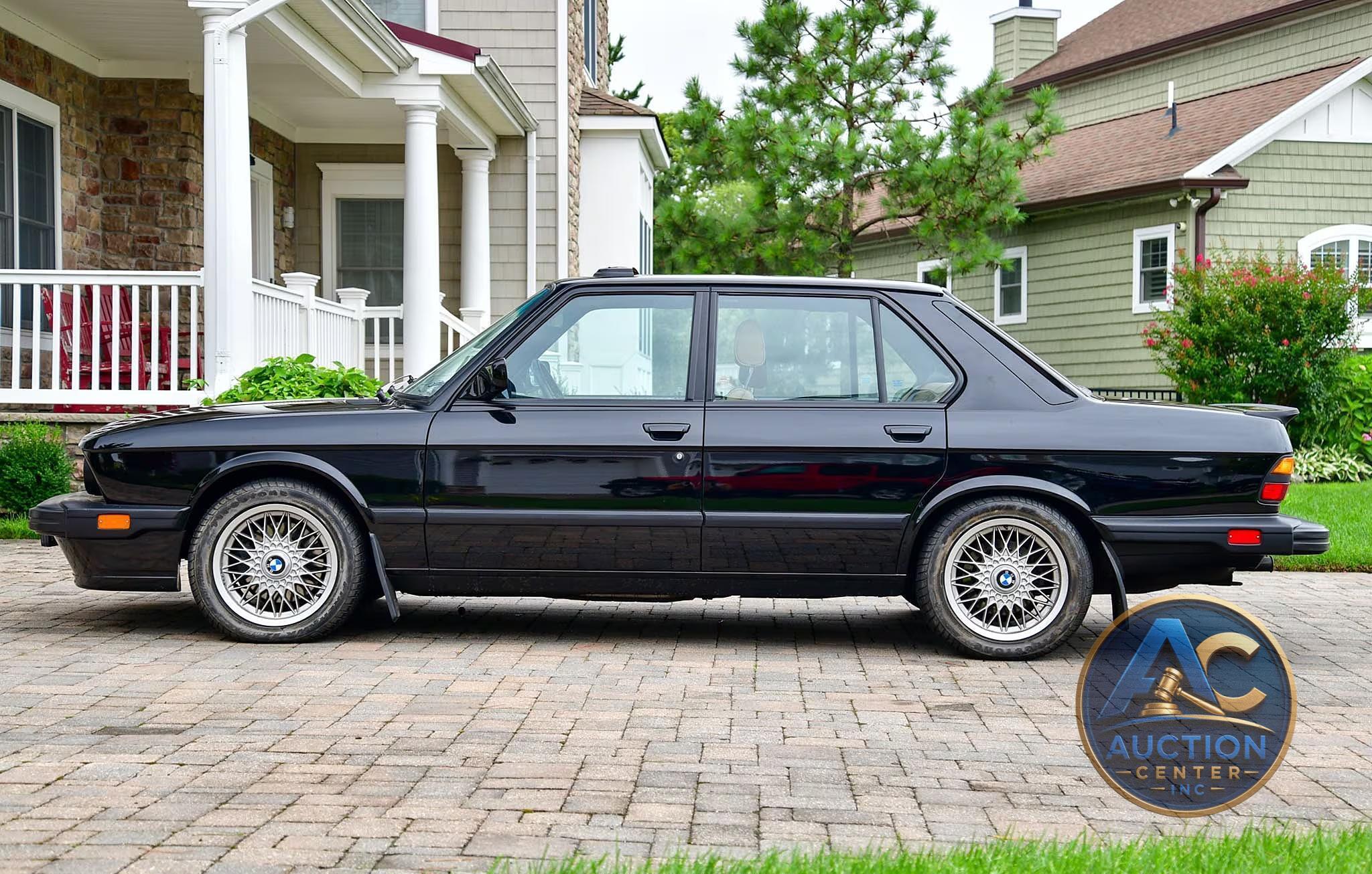 1988 BMW M5