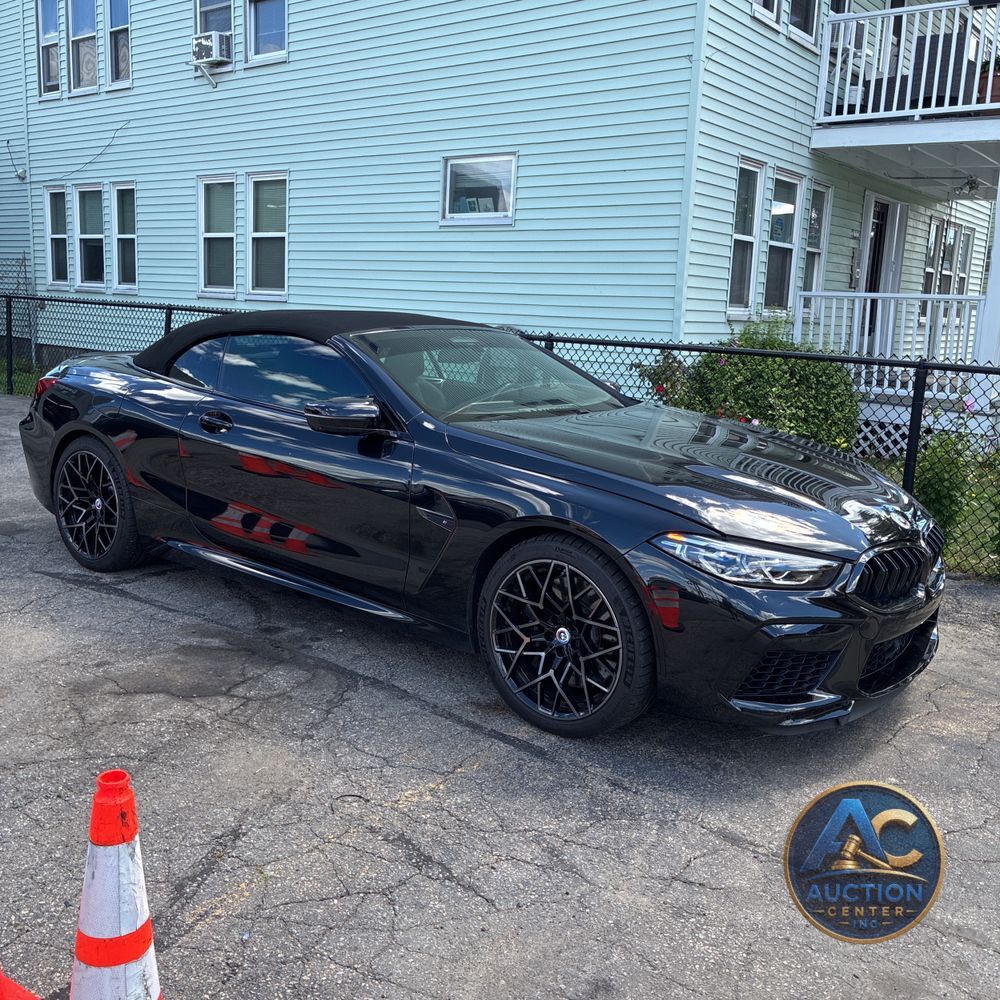2022 BMW M8 Competition