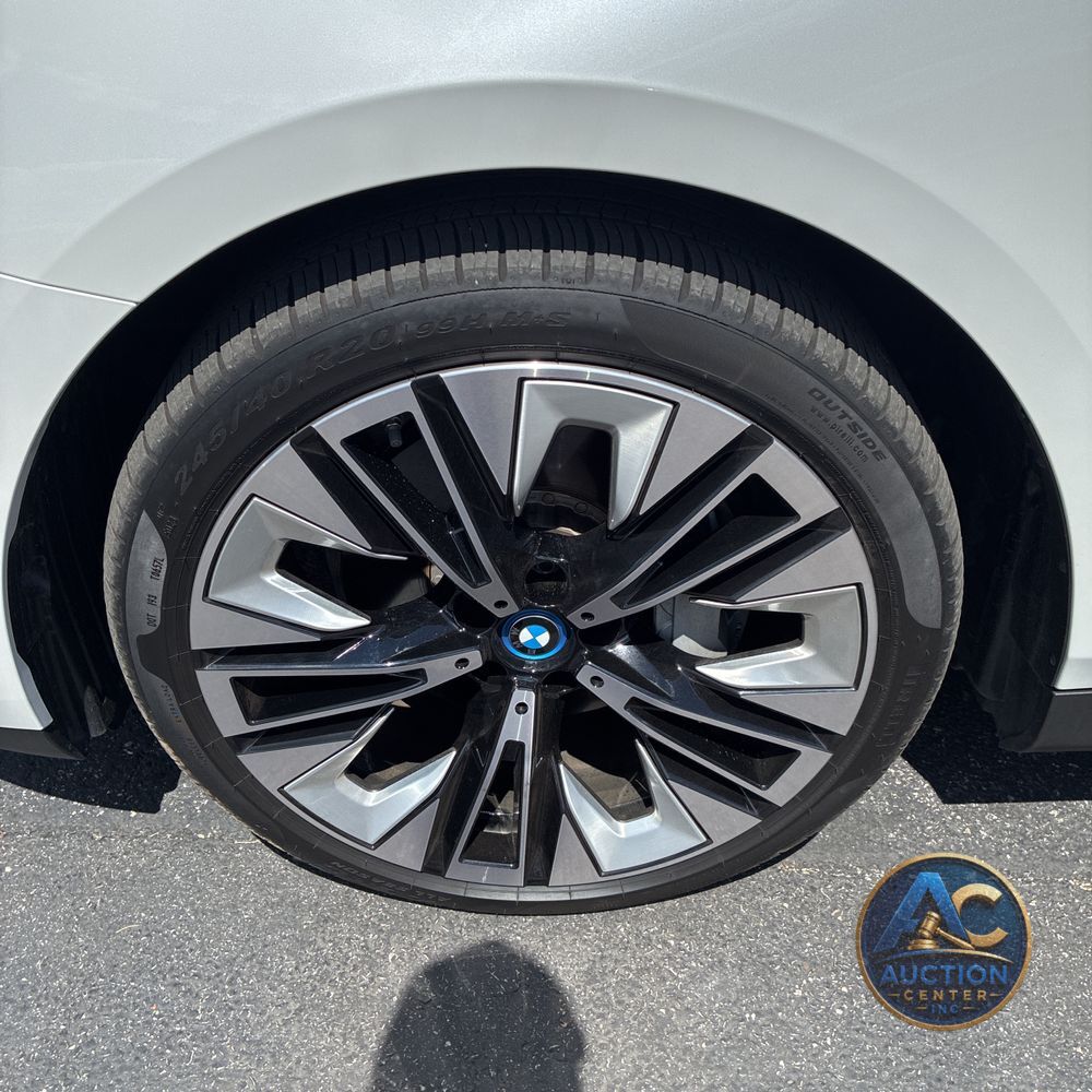 2025 BMW i5 xDrive40