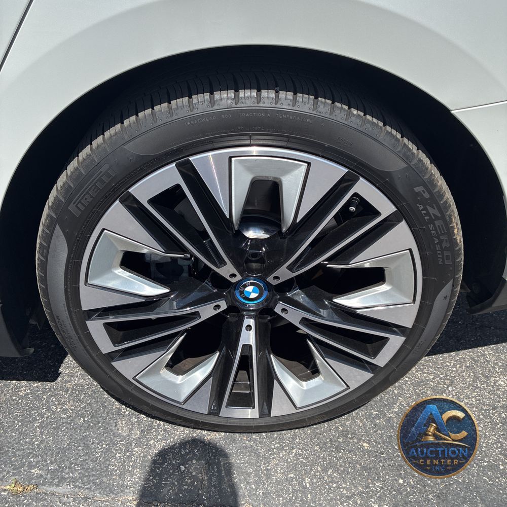 2025 BMW i5 xDrive40