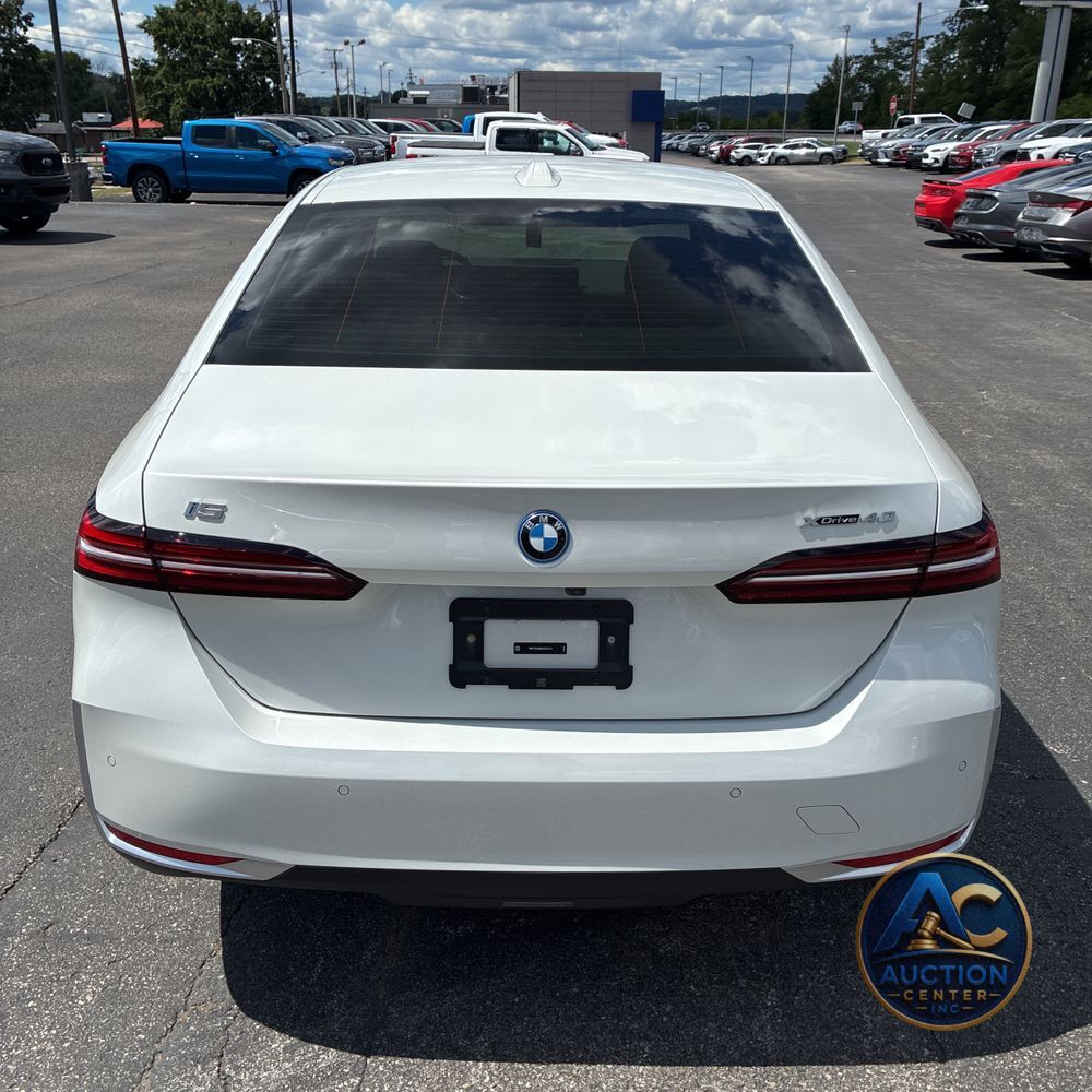 2025 BMW i5 xDrive40