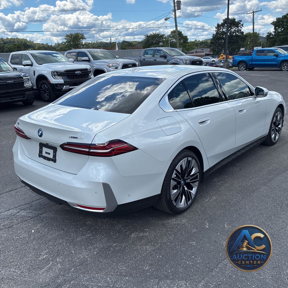 2025 BMW i5 xDrive40