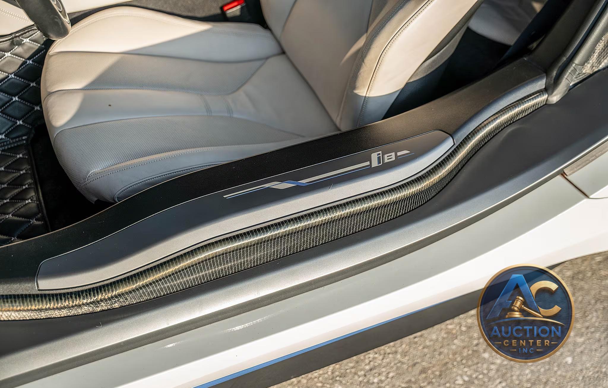 2016 BMW i8