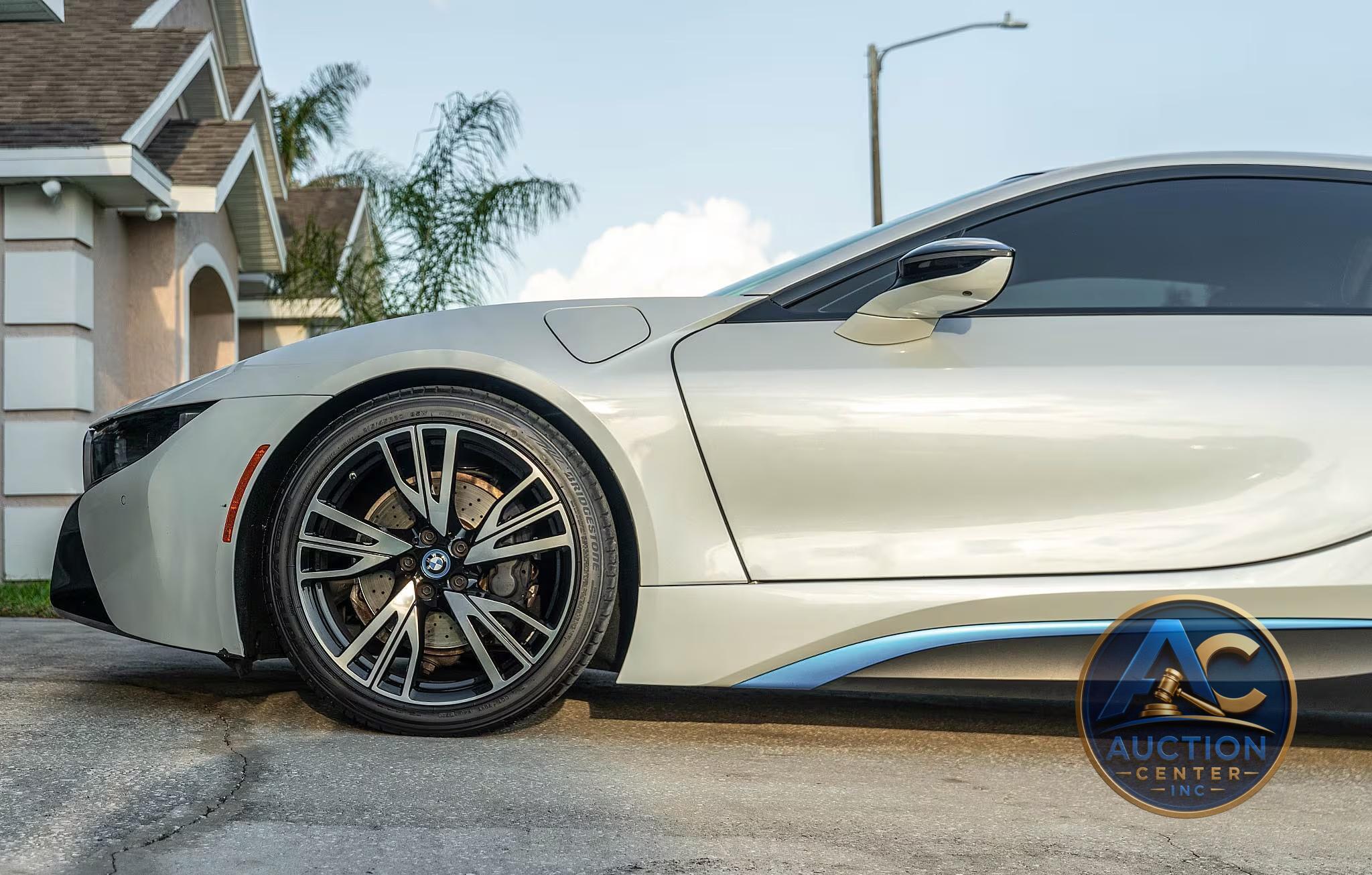 2016 BMW i8