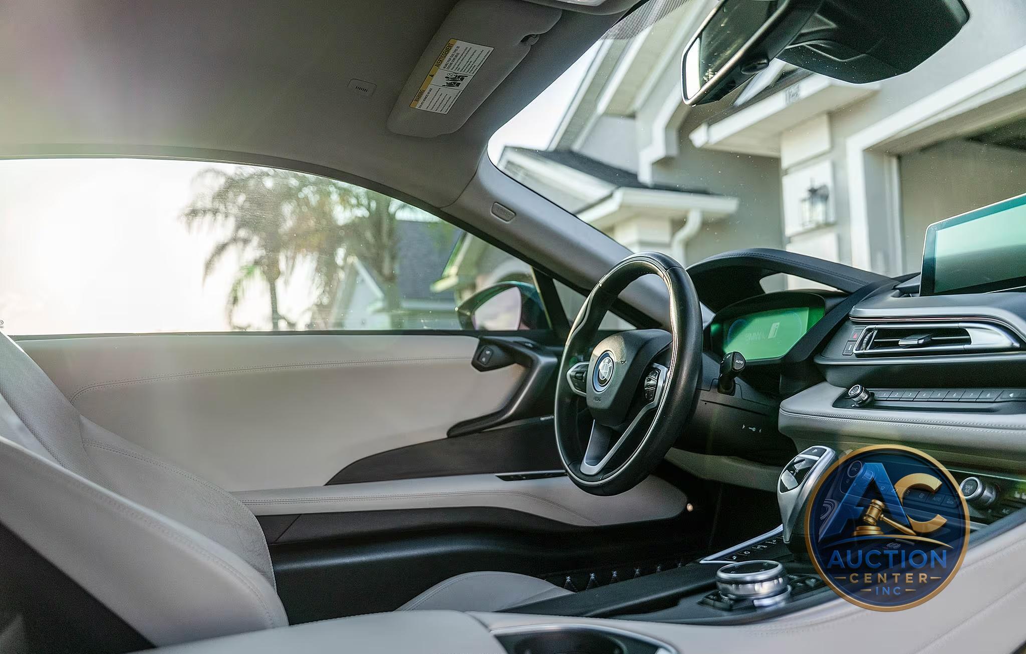 2016 BMW i8