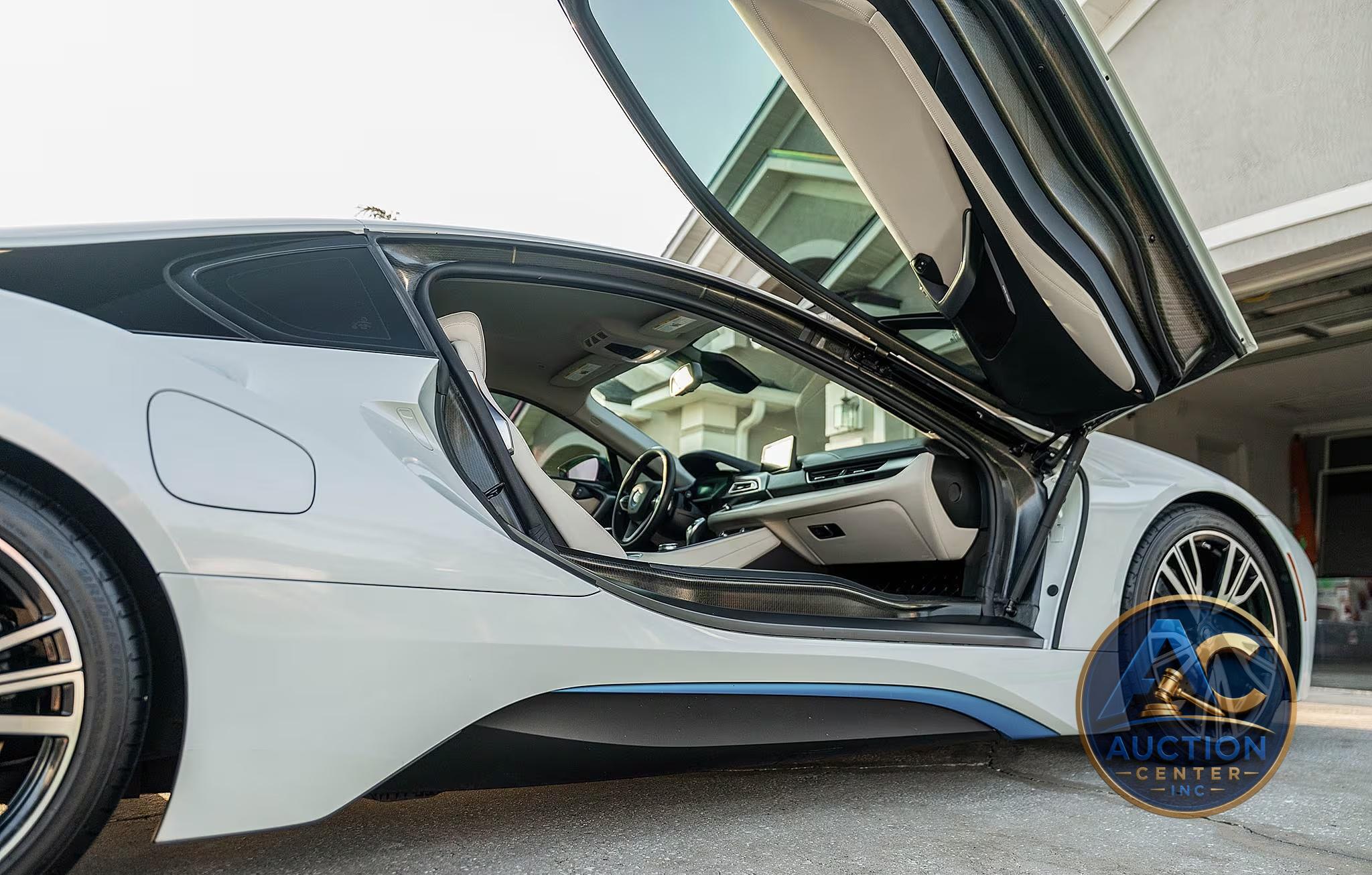 2016 BMW i8