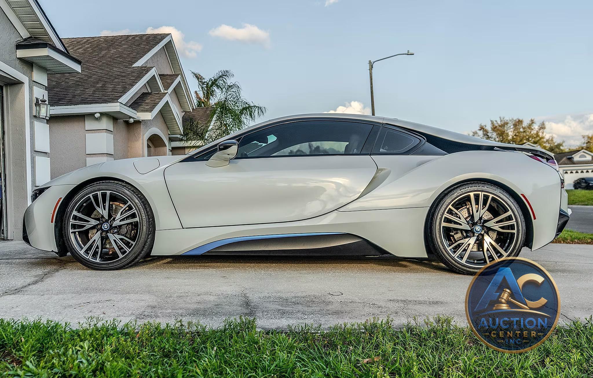 2016 BMW i8
