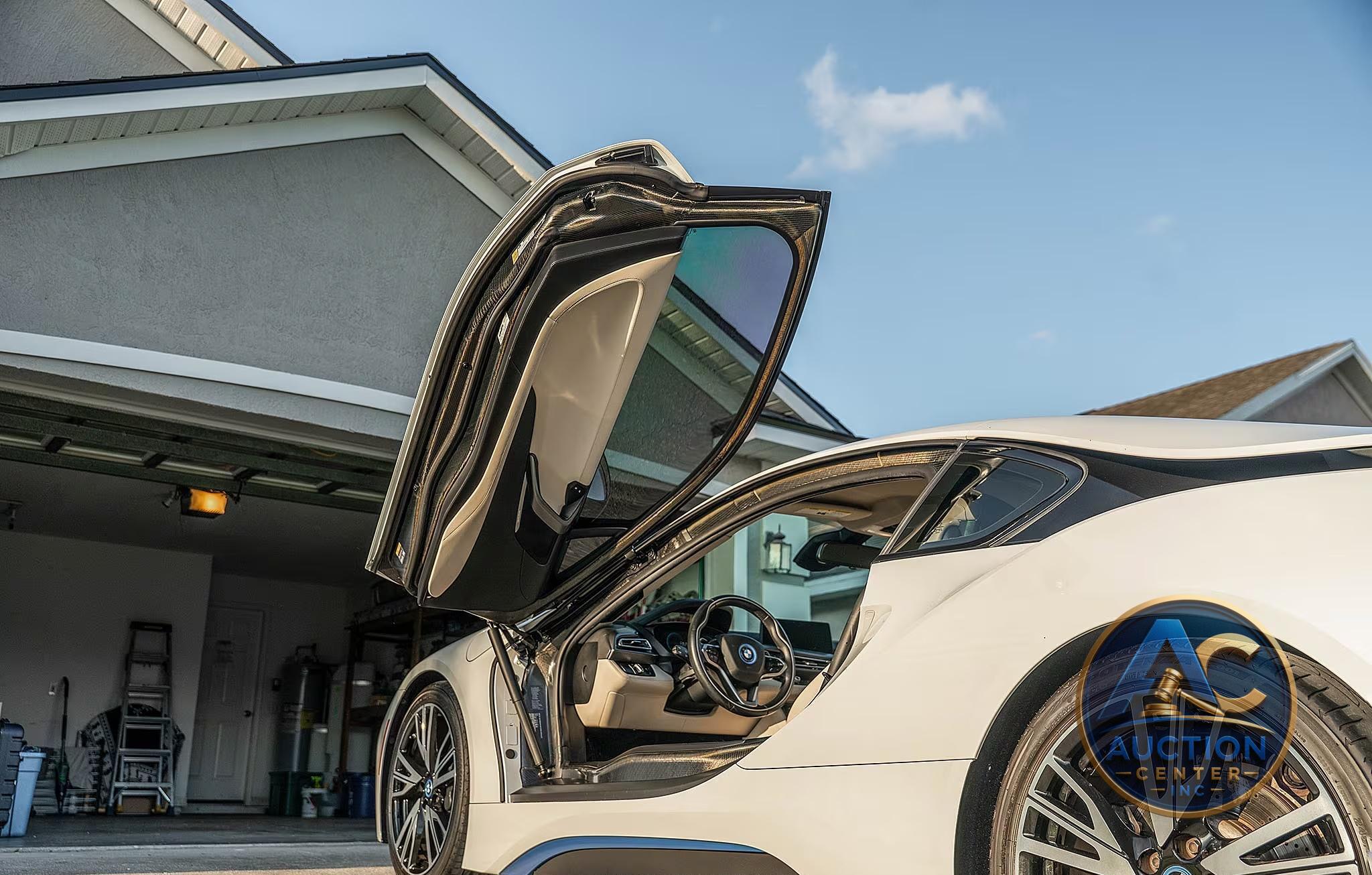 2016 BMW i8