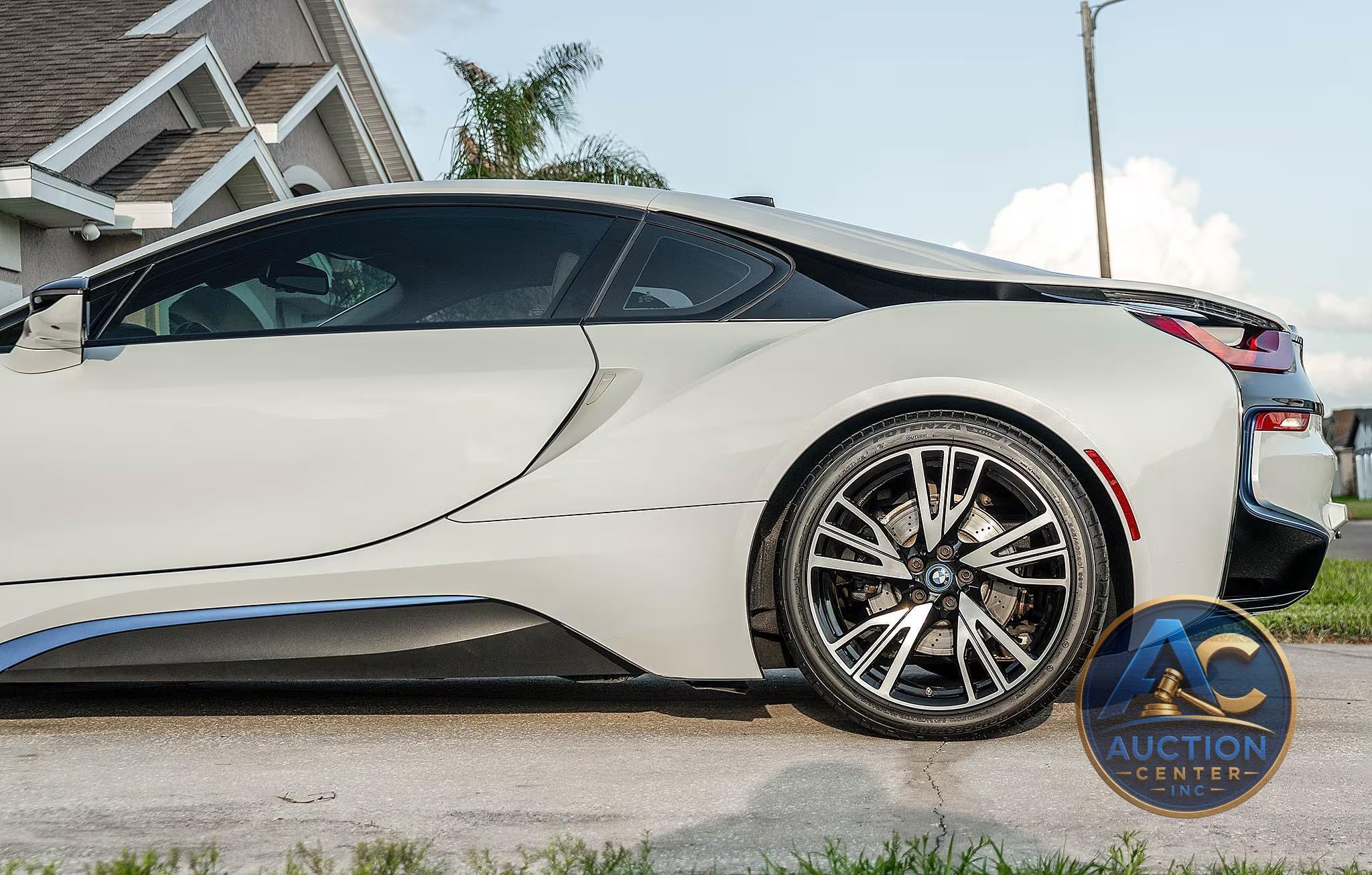 2016 BMW i8