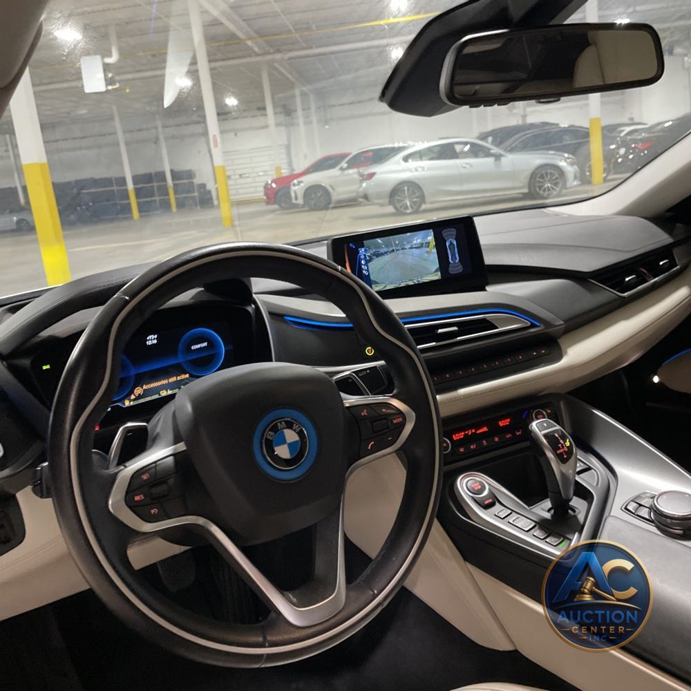 2016 BMW i8