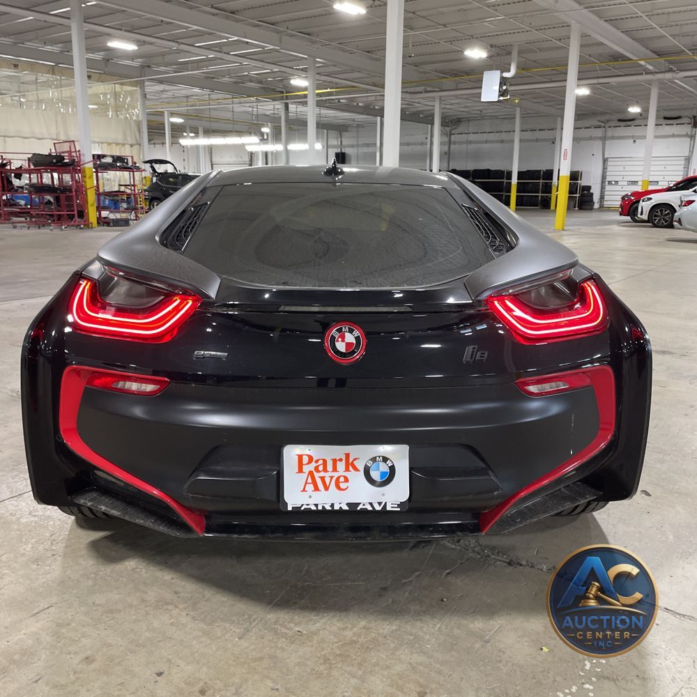 2016 BMW i8