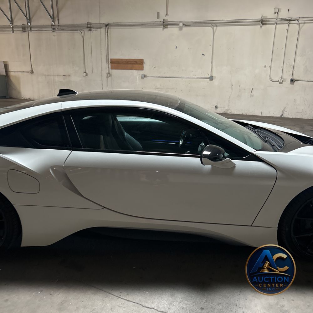 2016 BMW i8