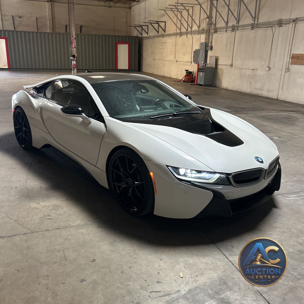 2016 BMW i8