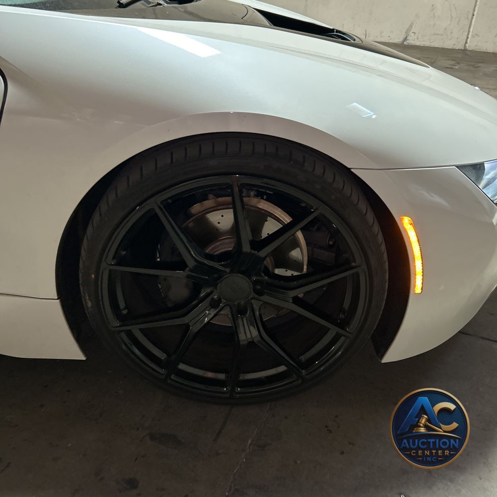 2016 BMW i8