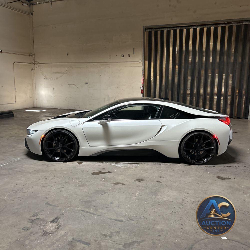 2016 BMW i8