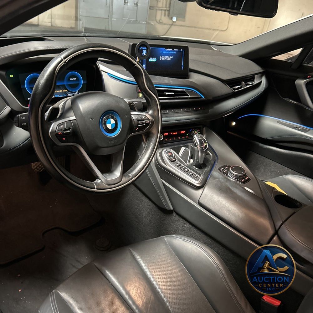 2016 BMW i8