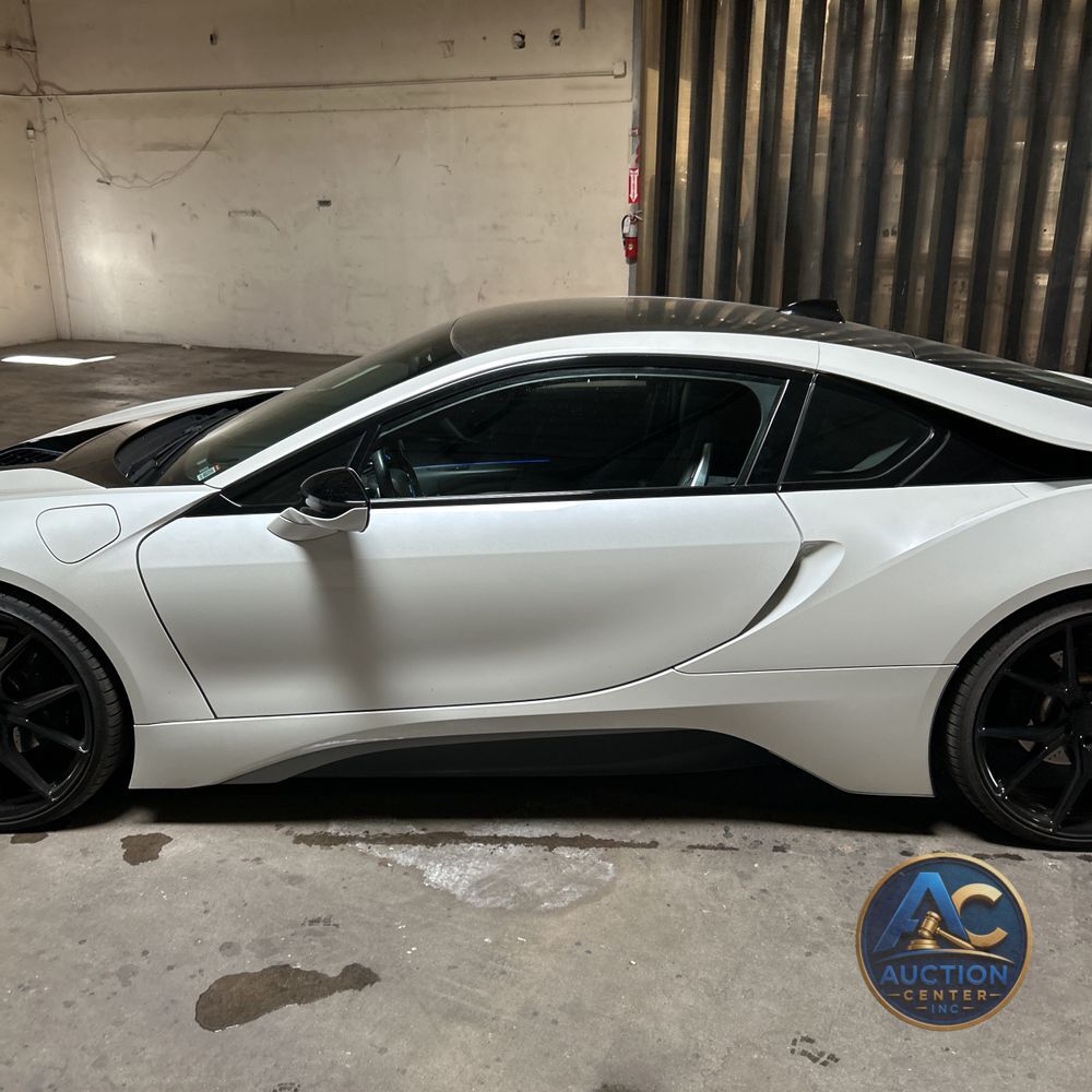 2016 BMW i8