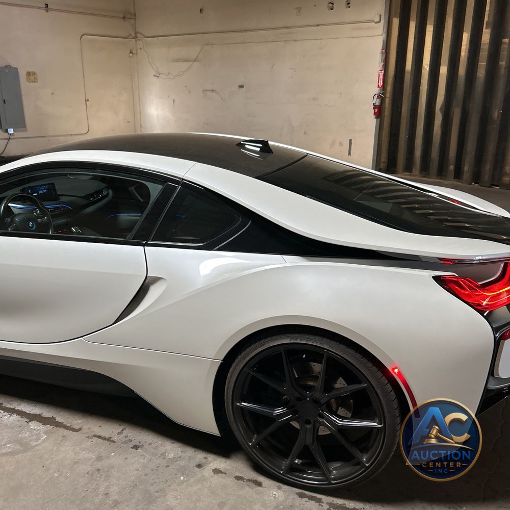 2016 BMW i8