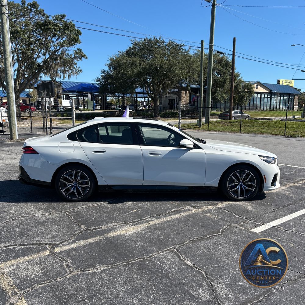 2024 BMW i5 eDrive40