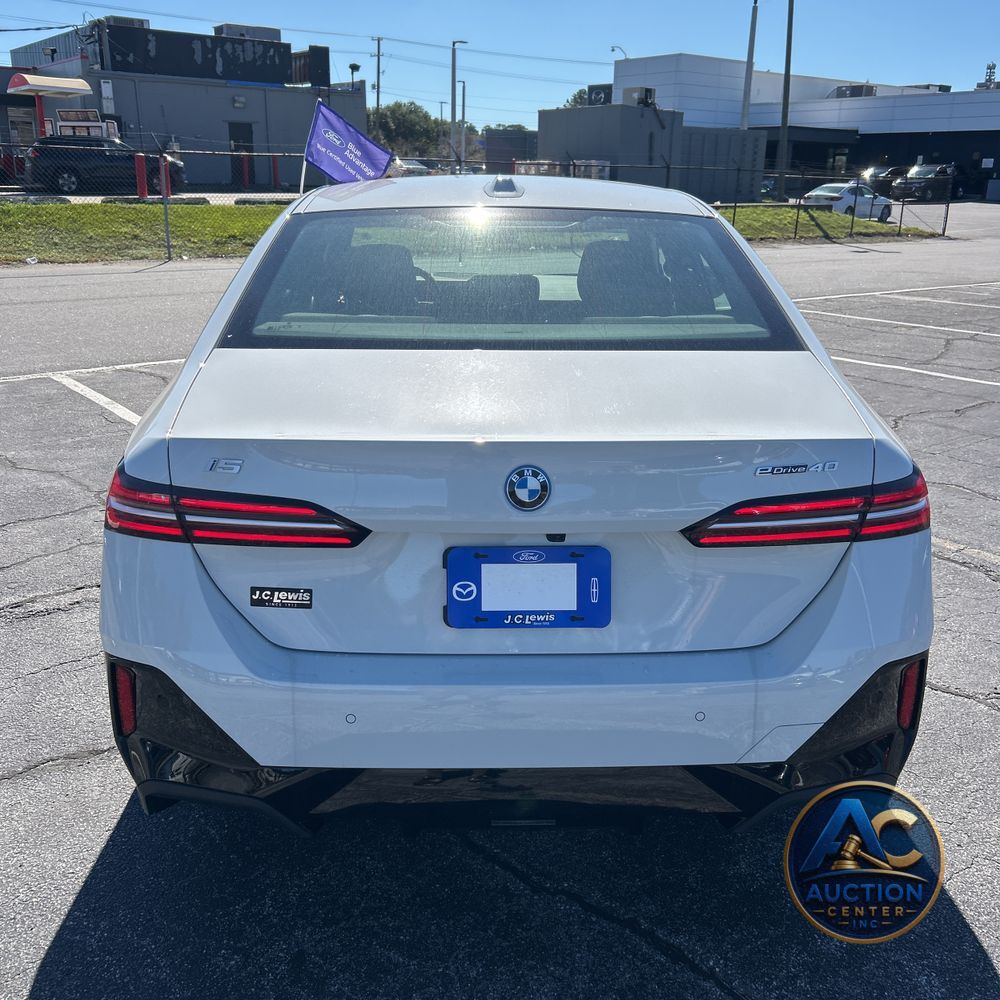 2024 BMW i5 eDrive40