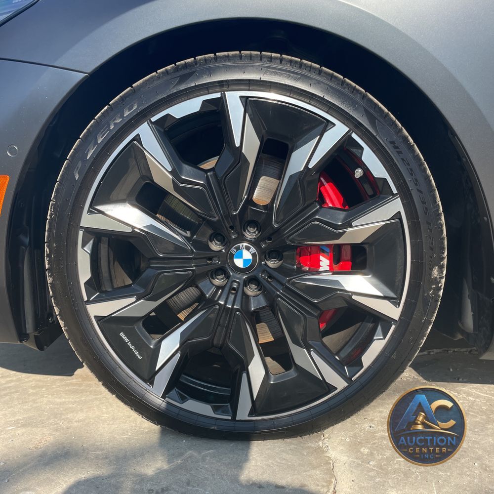 2025 BMW i5 M60